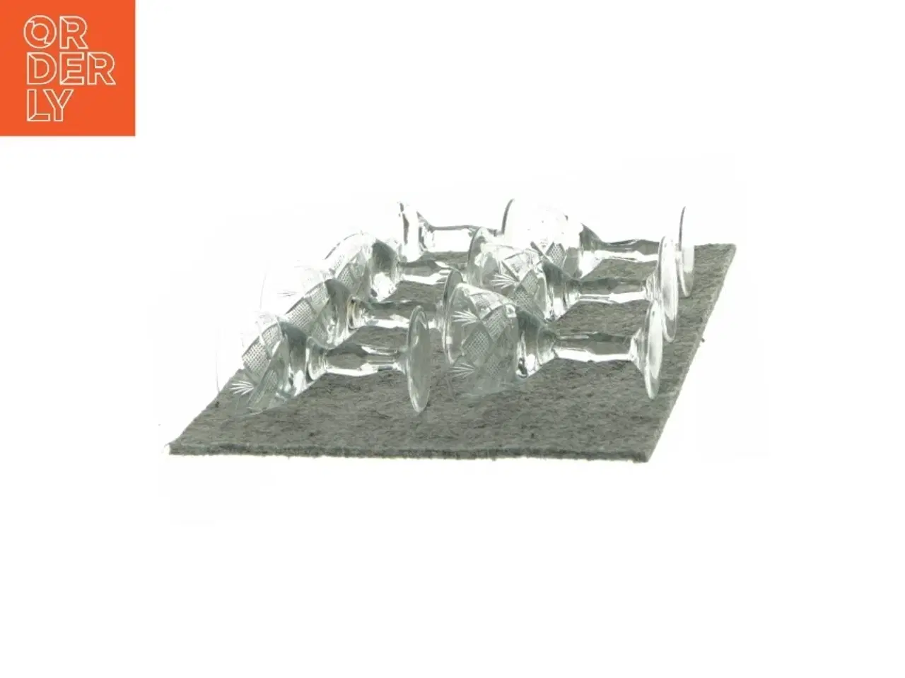 Billede 2 - 7 snapseglas fra uk (str. 8 CM Ø 45)