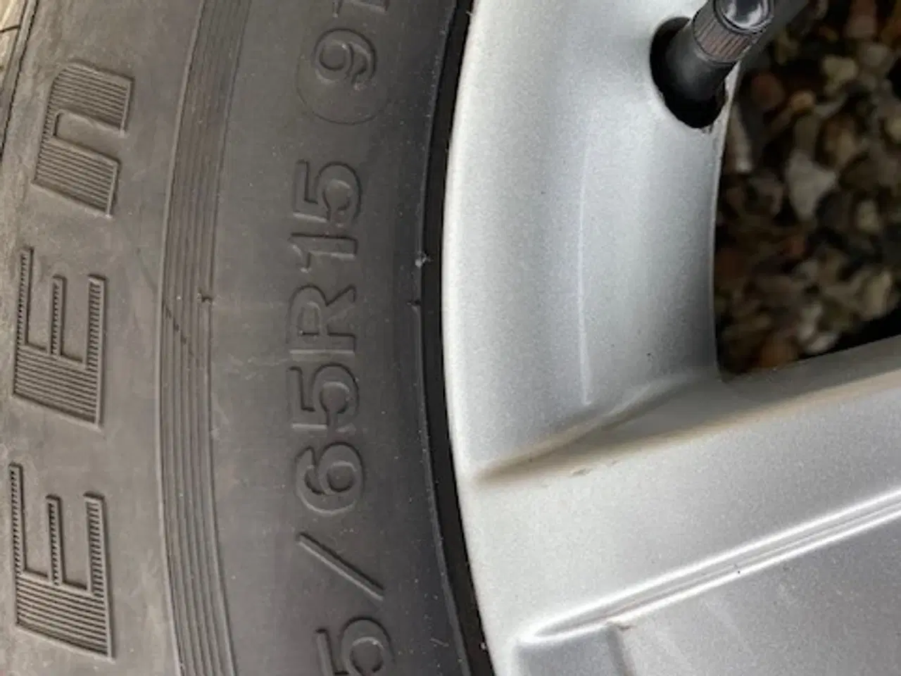 Billede 5 - Originale Skoda Octavia fælge 15" 60% dæk.