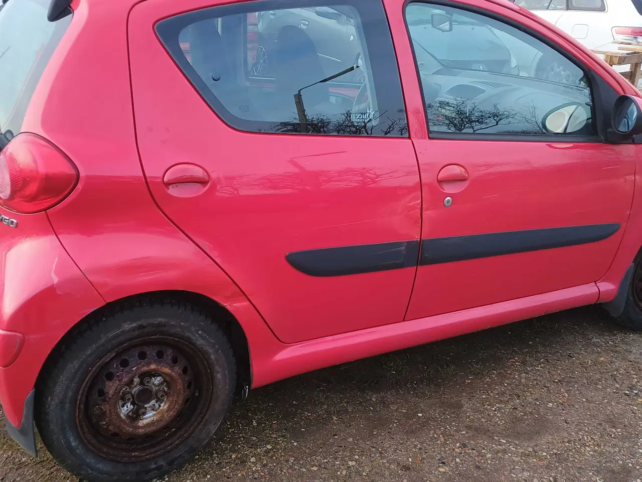 Billede 3 - God reservedelesbil