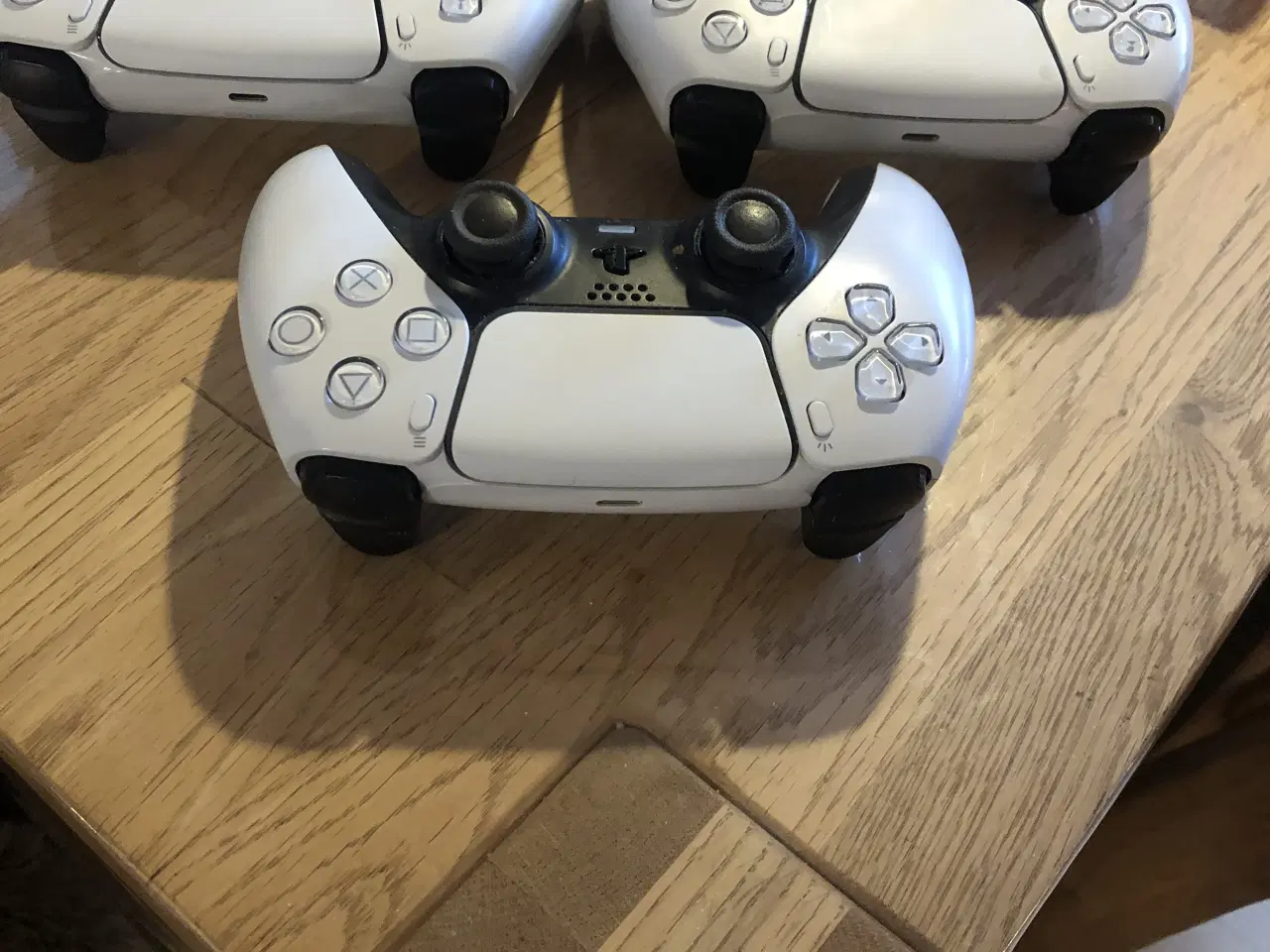 Billede 3 - Ps5 controller sælges samlet