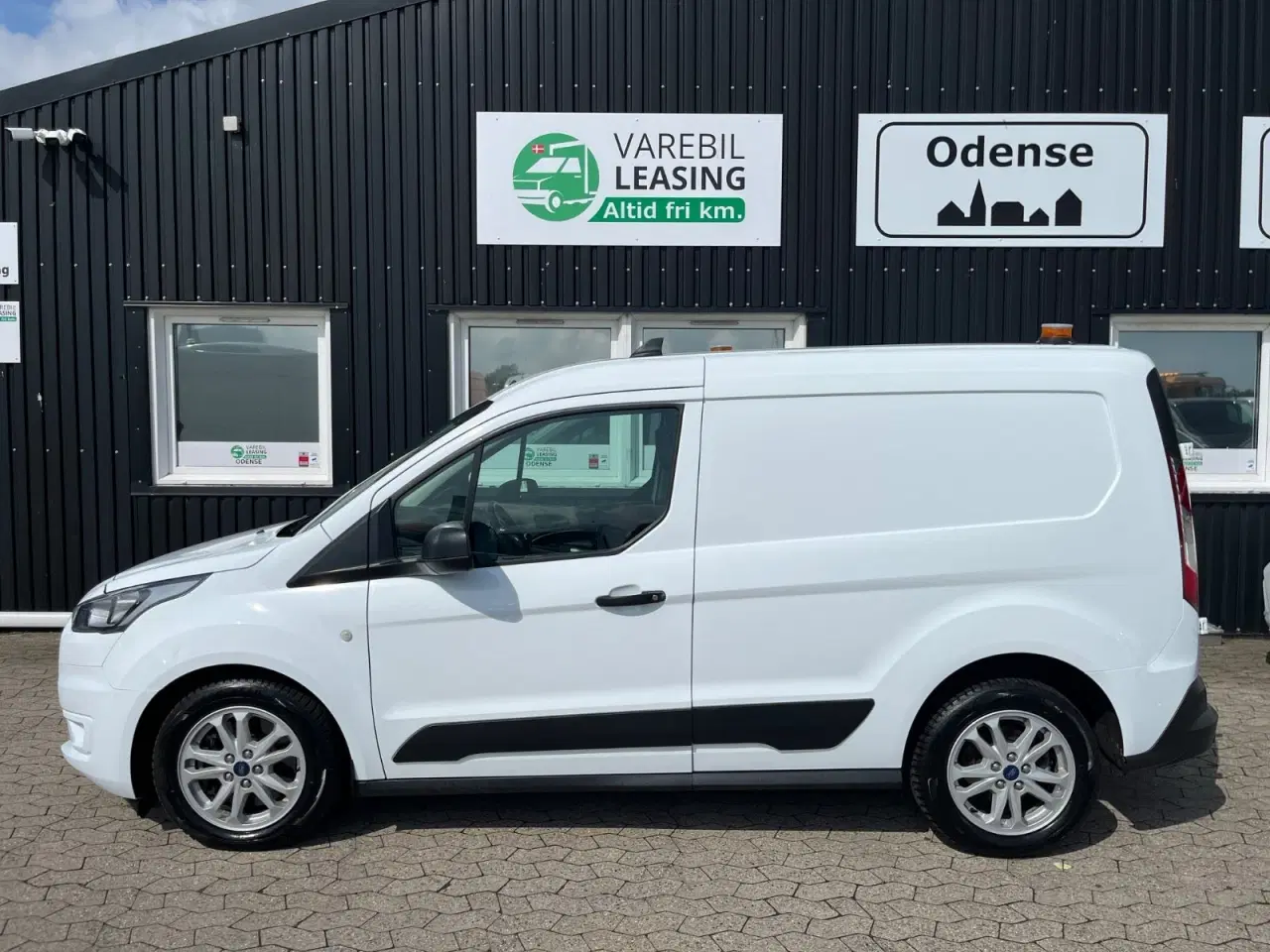 Billede 1 - Ford Transit Connect 1,5 EcoBlue Trend kort