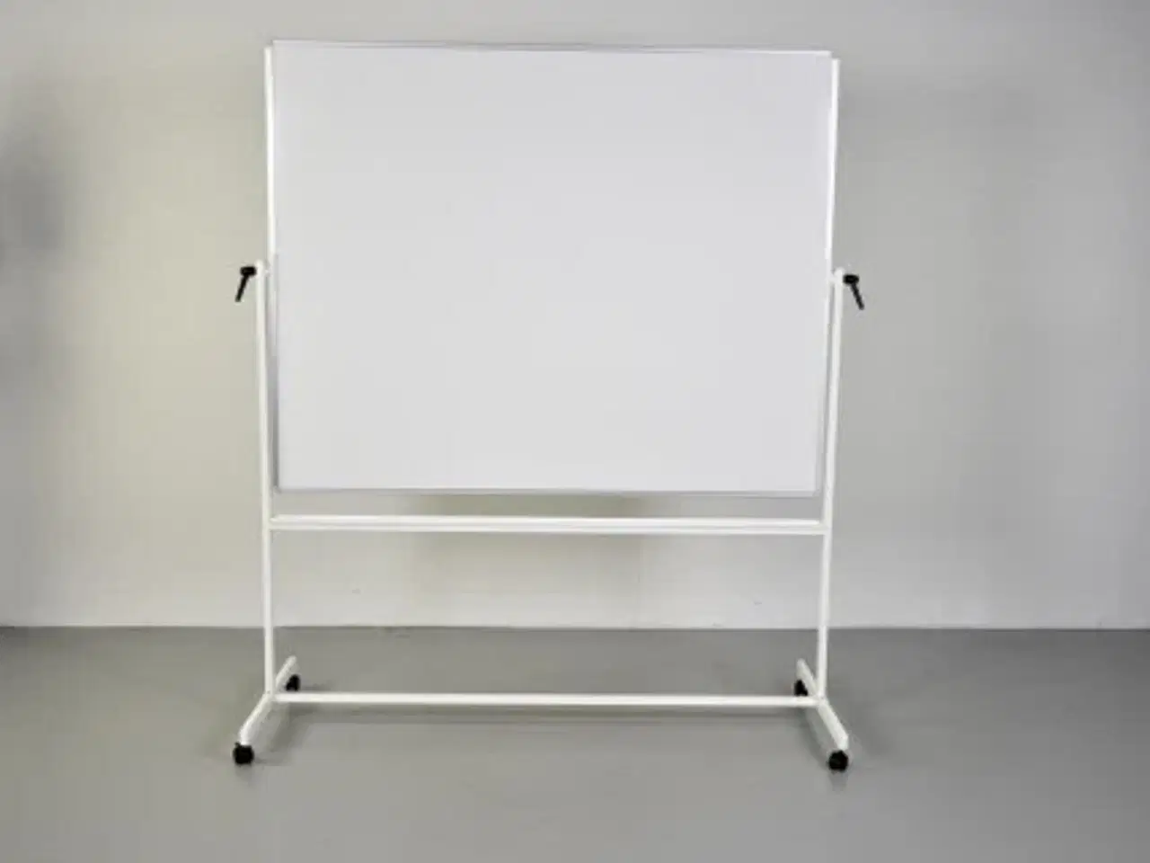 Billede 3 - Dobbeltsidet whiteboard svingtavle på hjul