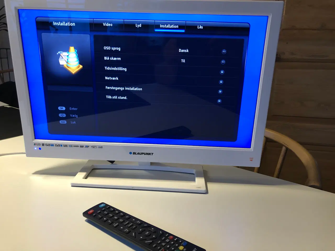 Billede 2 - 21,5 tommer LED TV  med indbygget DVD afspiller fr