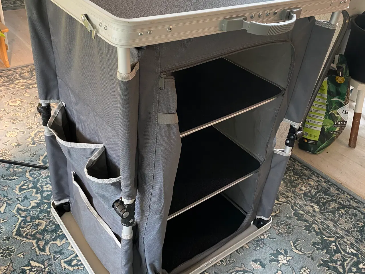 Billede 2 - Transportabel køkken skab / bord 