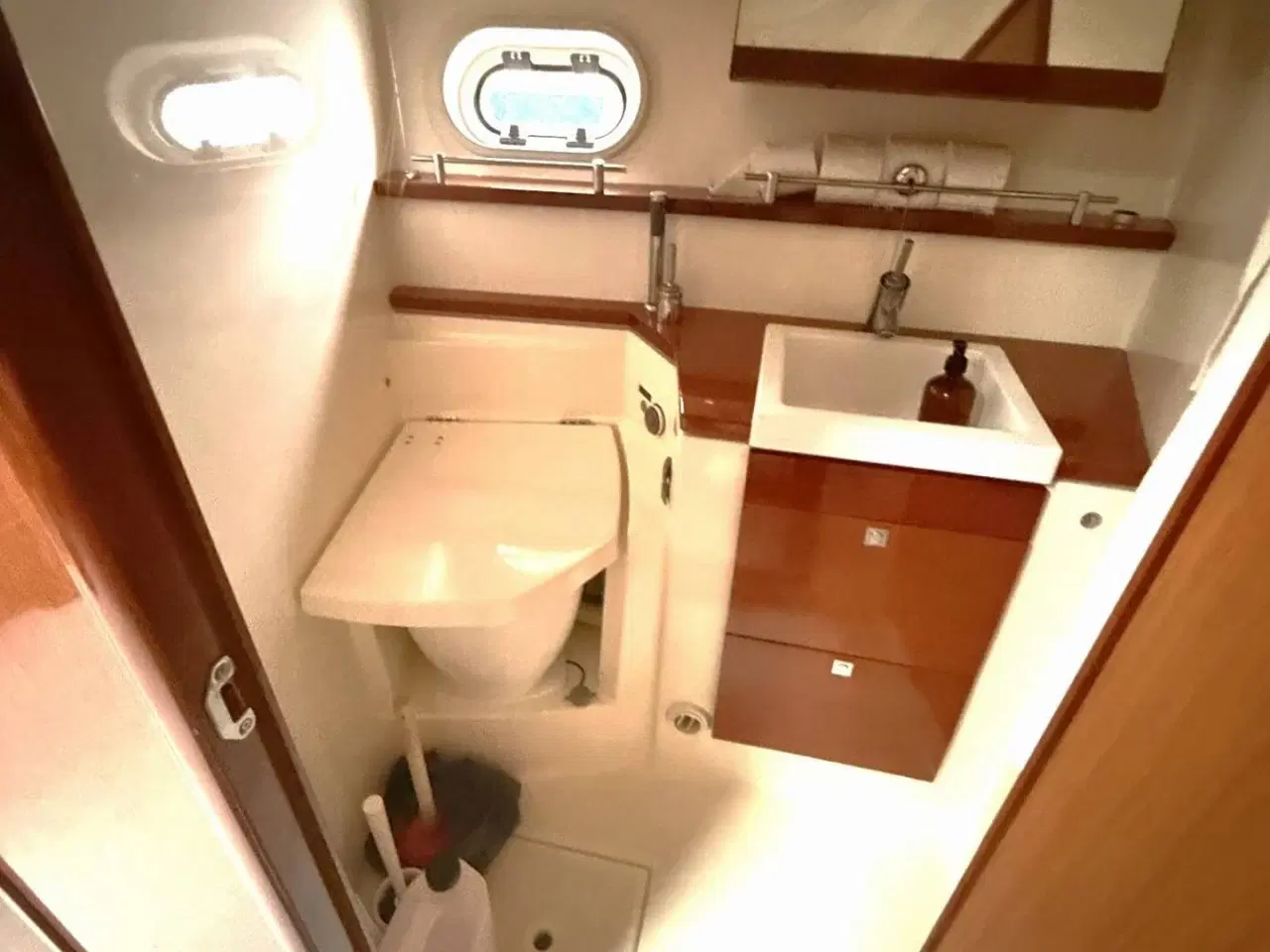 Billede 42 - Prestige 42S - Twin Volvo Penta IPS500/Udstyr