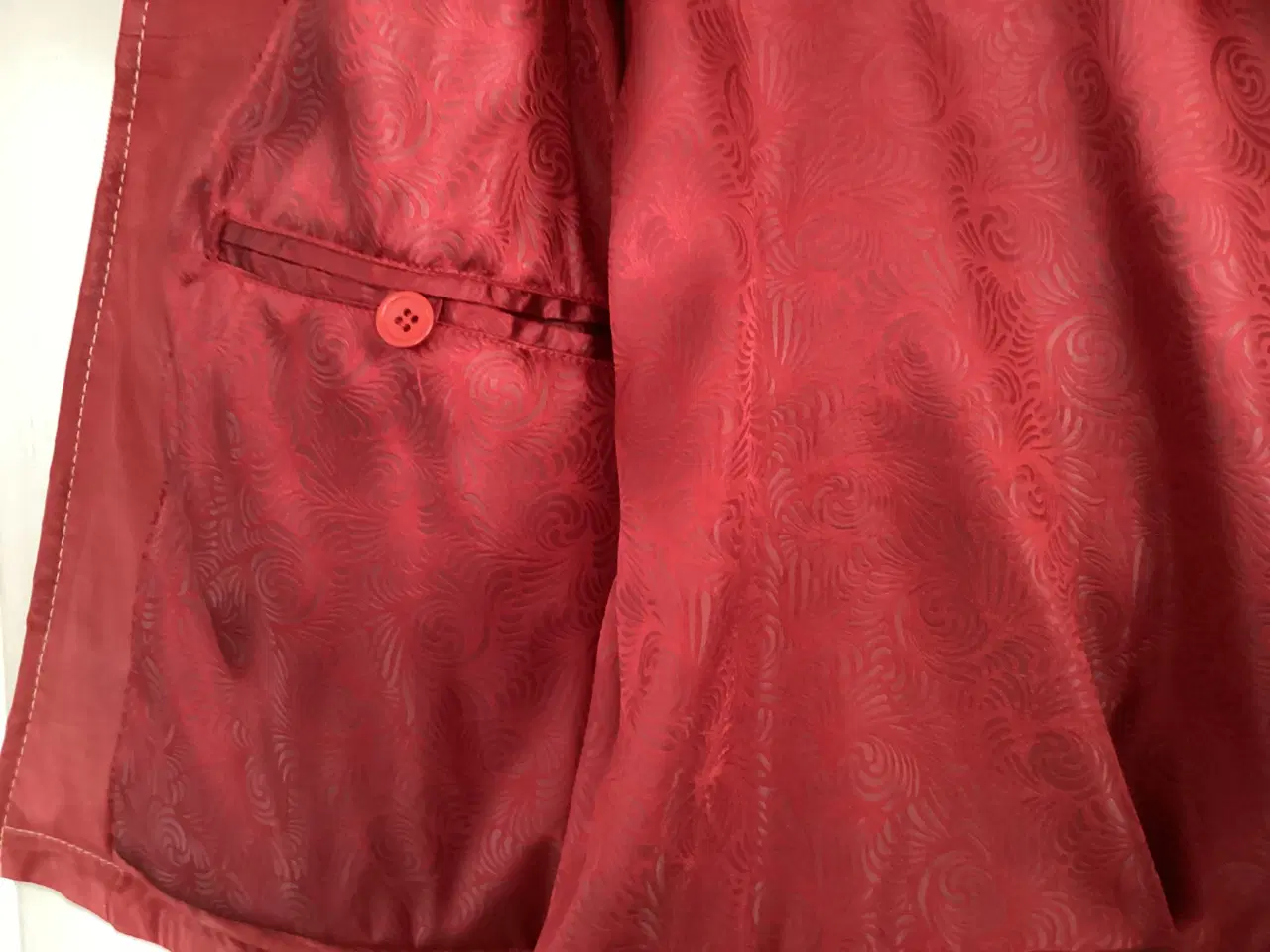 Billede 4 - Rød skindjakke