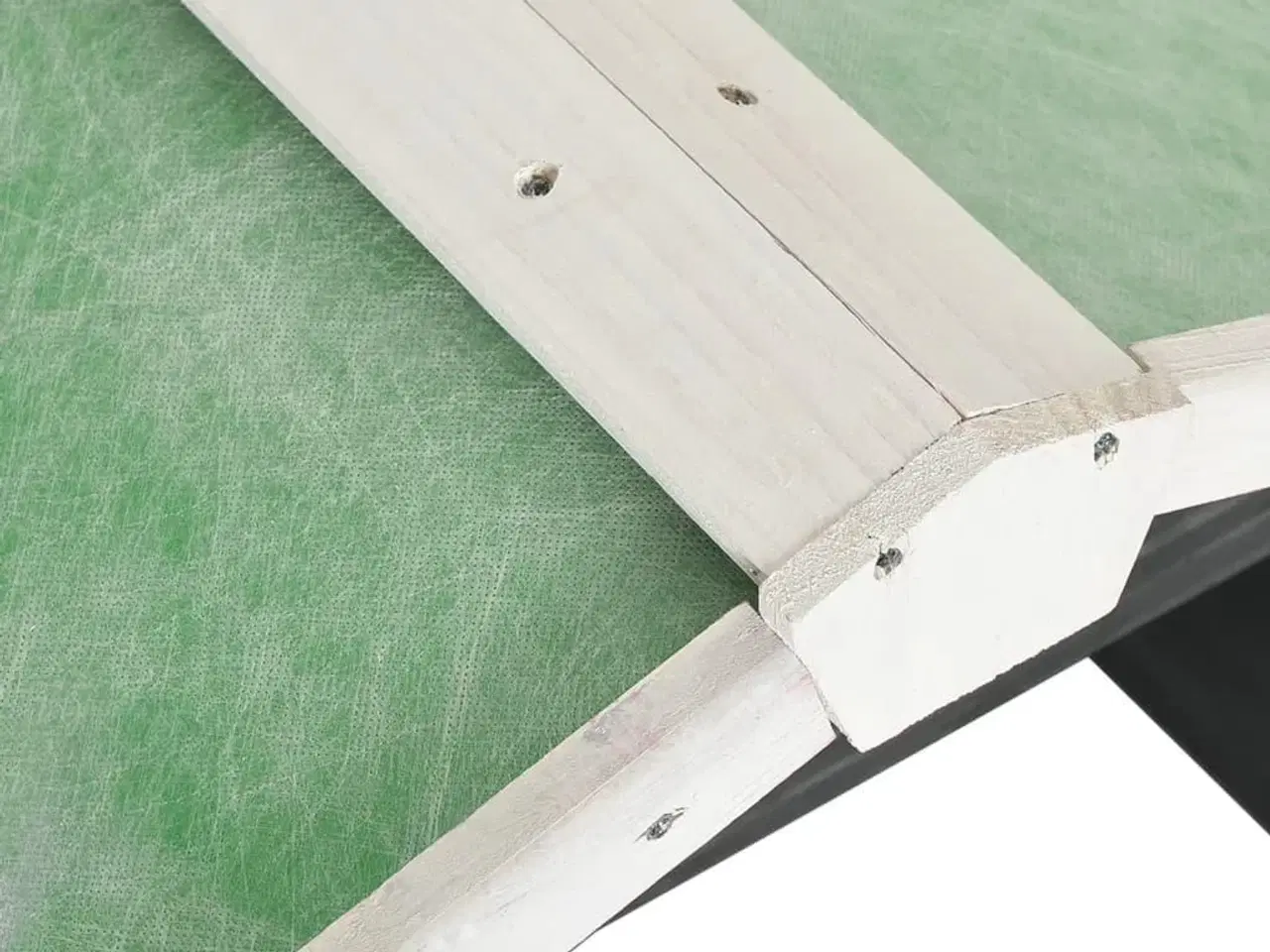 Billede 7 - Skur til robotplæneklipper 72x87x50 cm fyrretræ grå og hvid