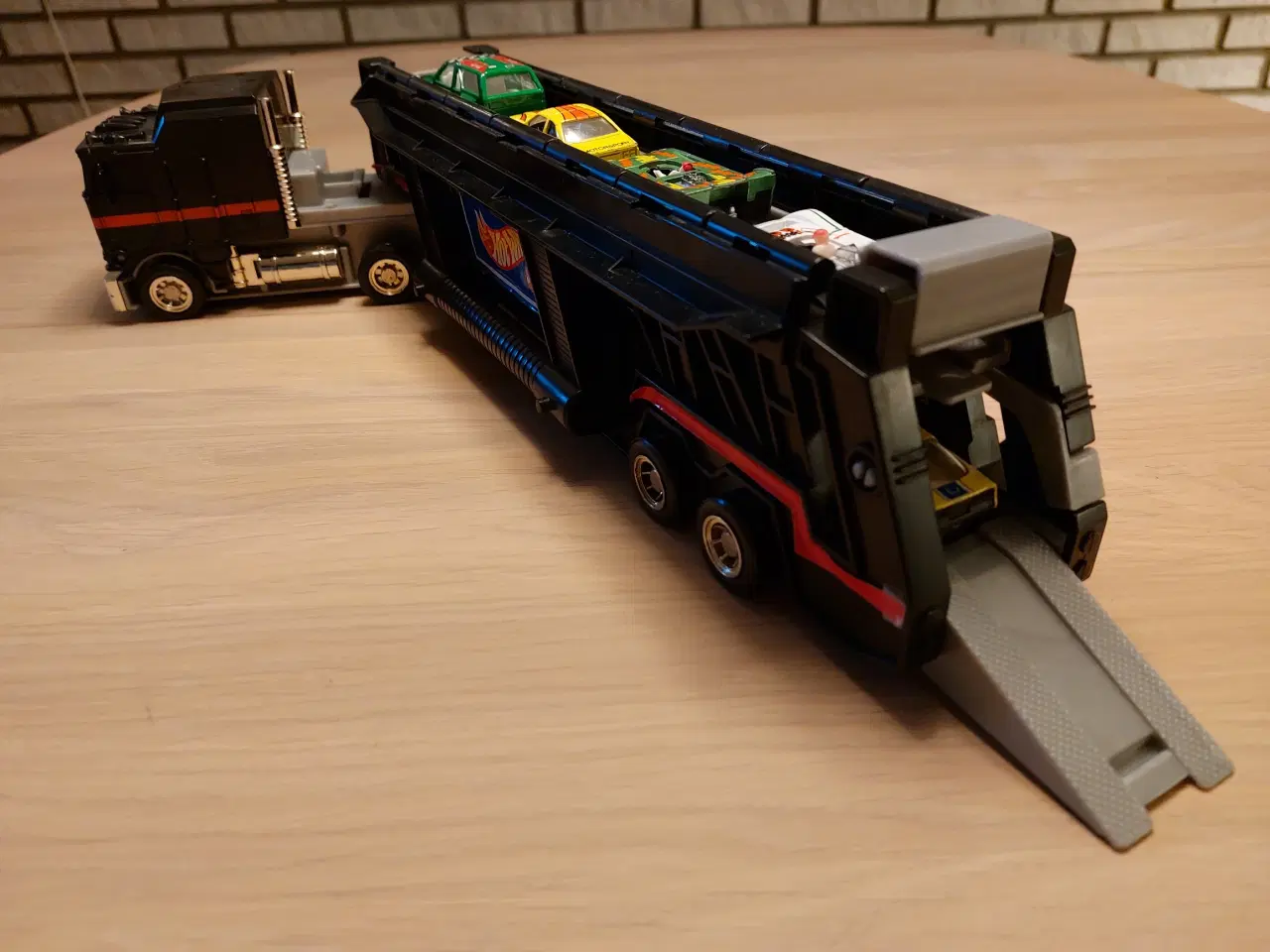 Billede 2 - Autotransporter med racerbiler