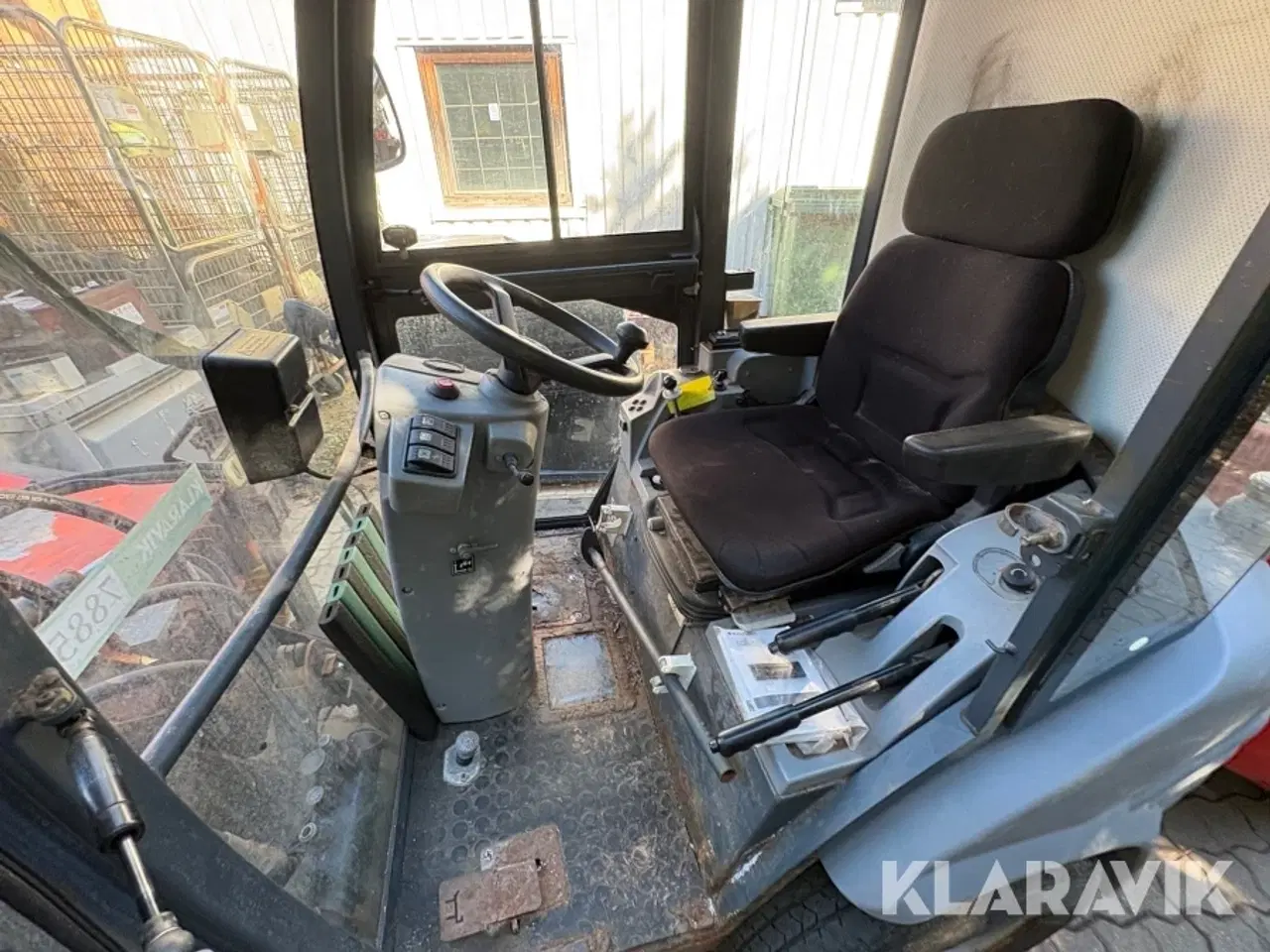 Billede 10 - Redskabsbærer Hako Citymaster 1200 med fejesug