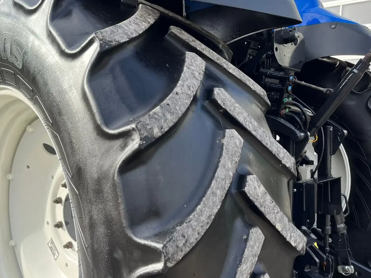 Billede 10 - New Holland T7.165S Med frontlæsser