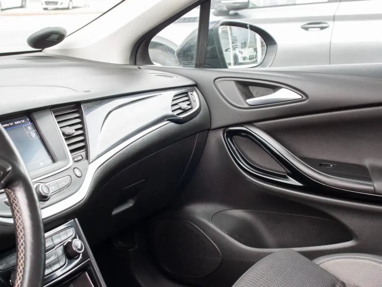 Billede 9 - Opel Astra 1,2 T 110 Elegance Sports Tourer