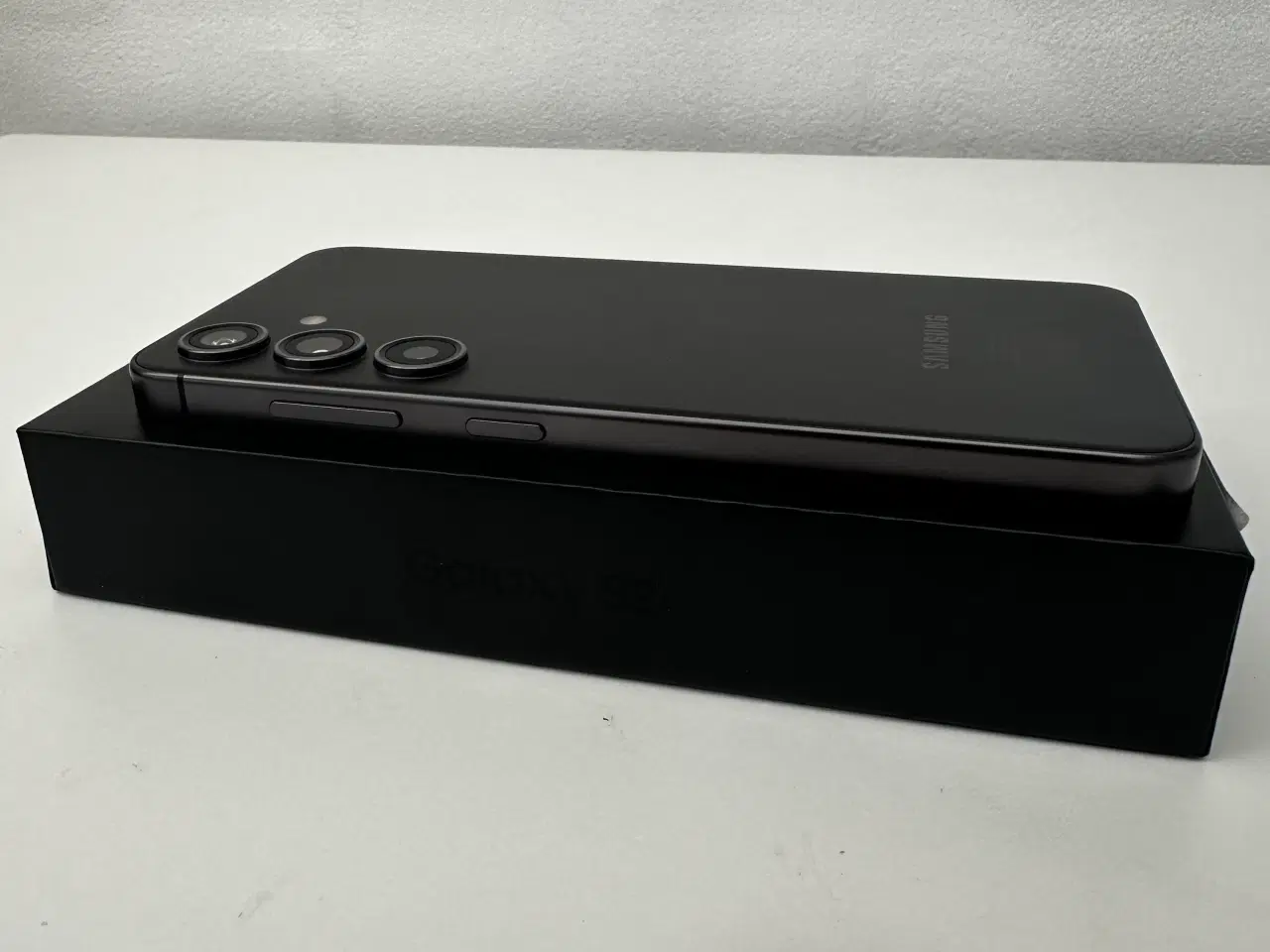 Billede 5 - Samsung Galaxy S24 128GB Onyx black(NY, garanti)