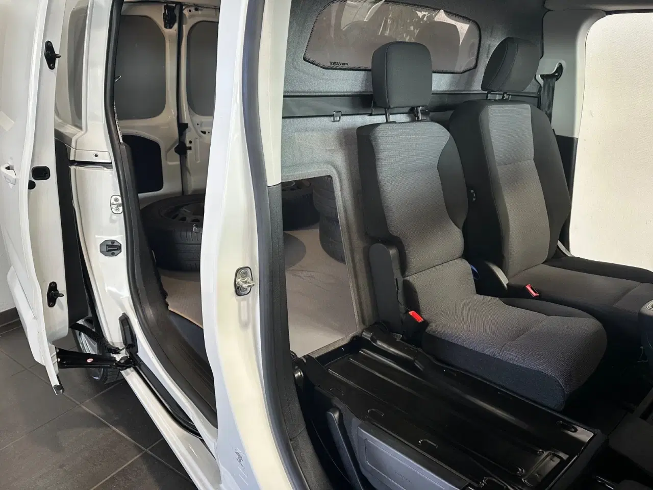 Billede 5 - Peugeot Partner 1,5 BlueHDi 130 L1V1 Ultimate Van