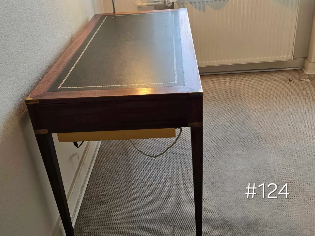 Billede 2 - Maghoni skrivebord i Campaigne stil.