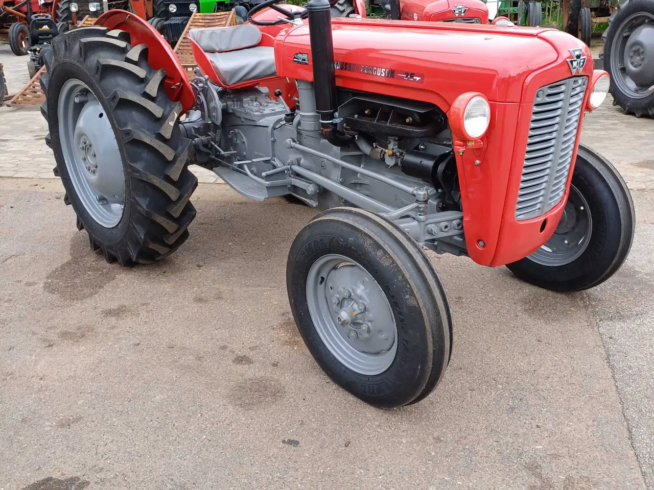 Billede 2 - Mf traktor 