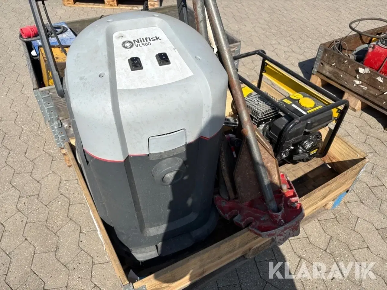 Billede 1 - Støvsuger, generator og vvs bord - 5 dele