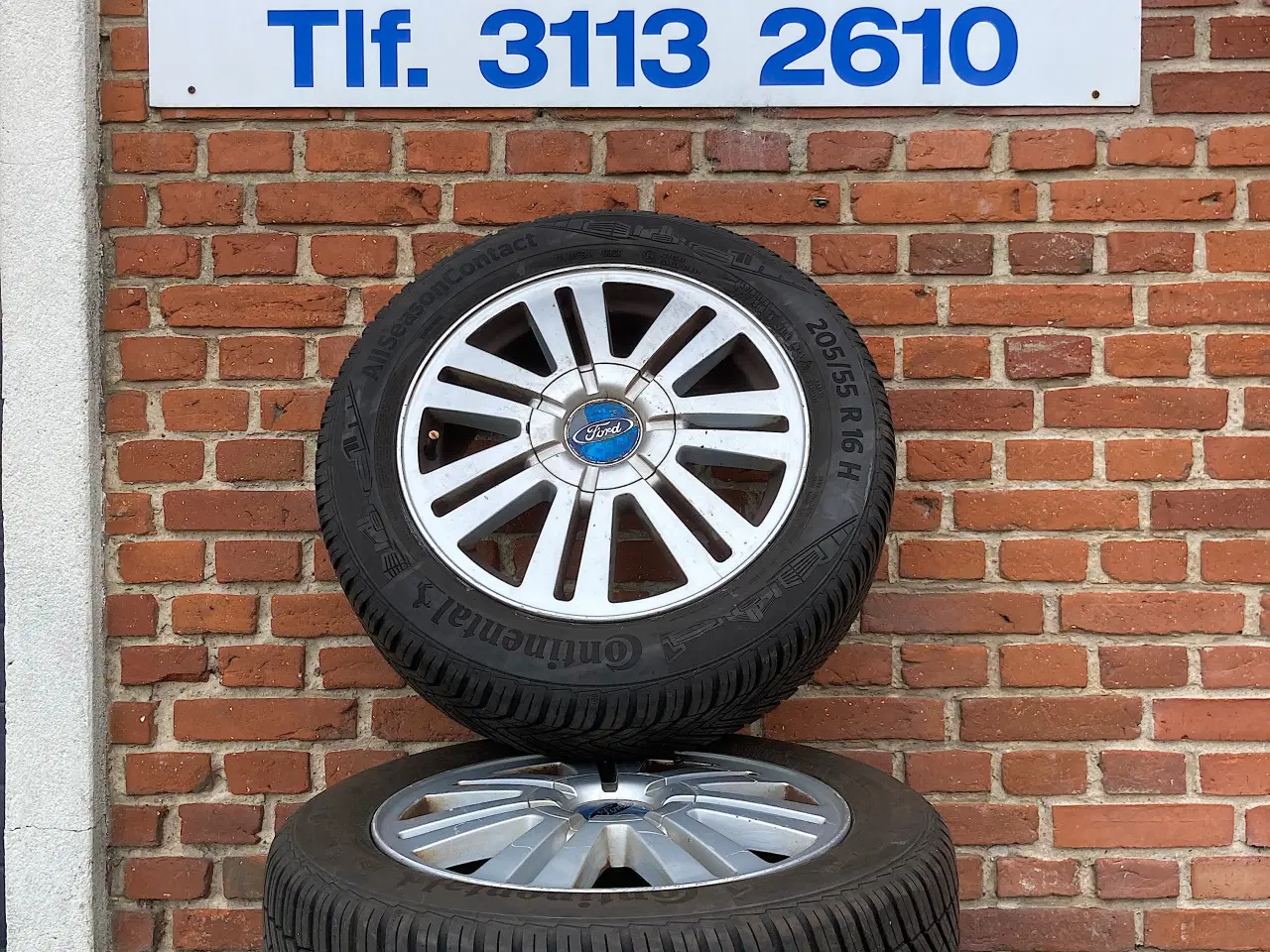 Billede 1 - Helårs dæk Ford 