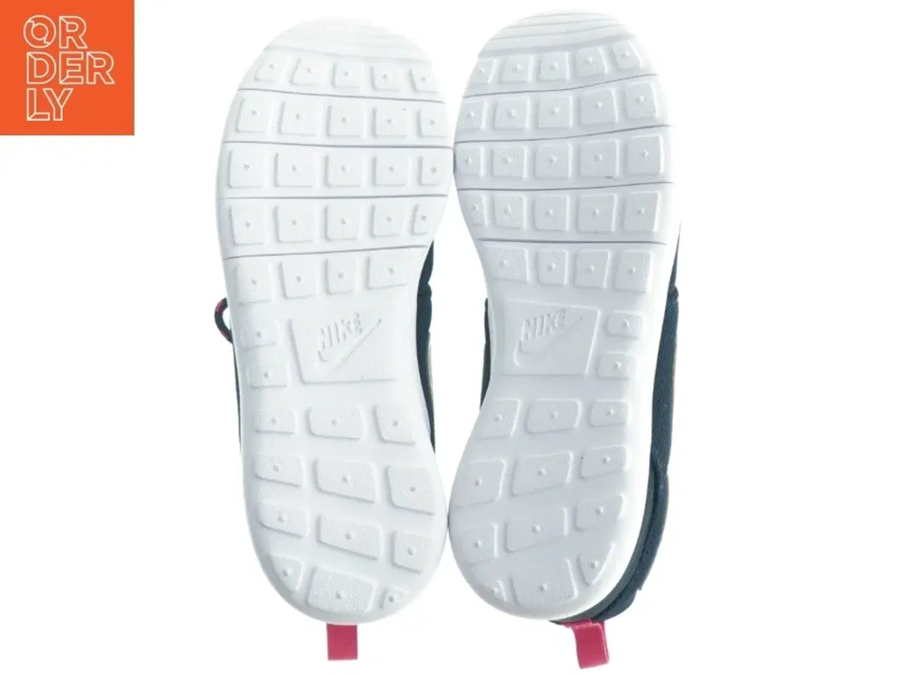 Billede 3 - NY Sneakers til piger fra Nike (str. 34)