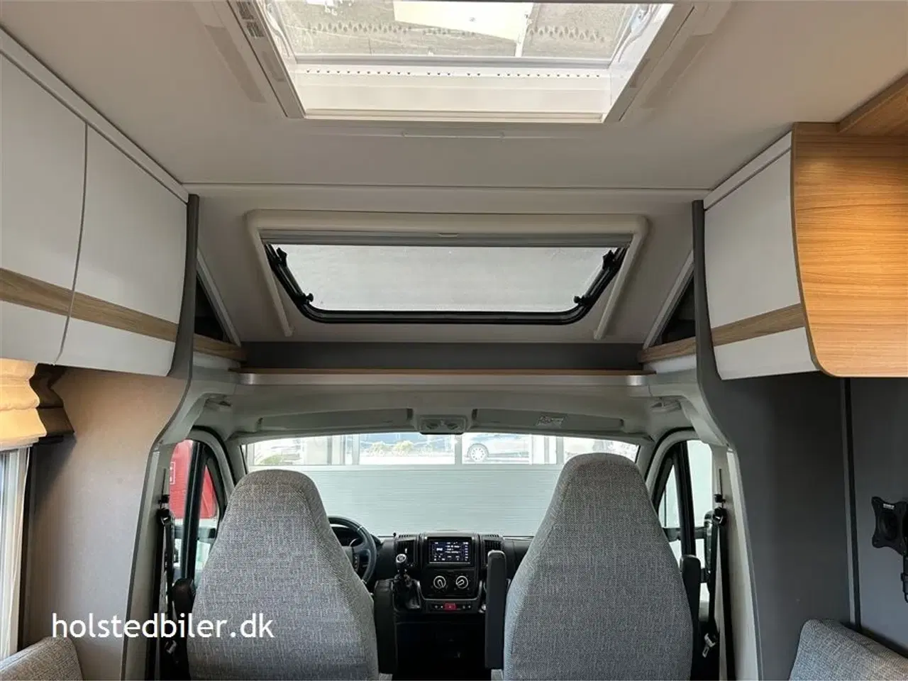 Billede 20 - 2021 - Dethleffs Just T6812   Enkeltsenge og kun km. 21000