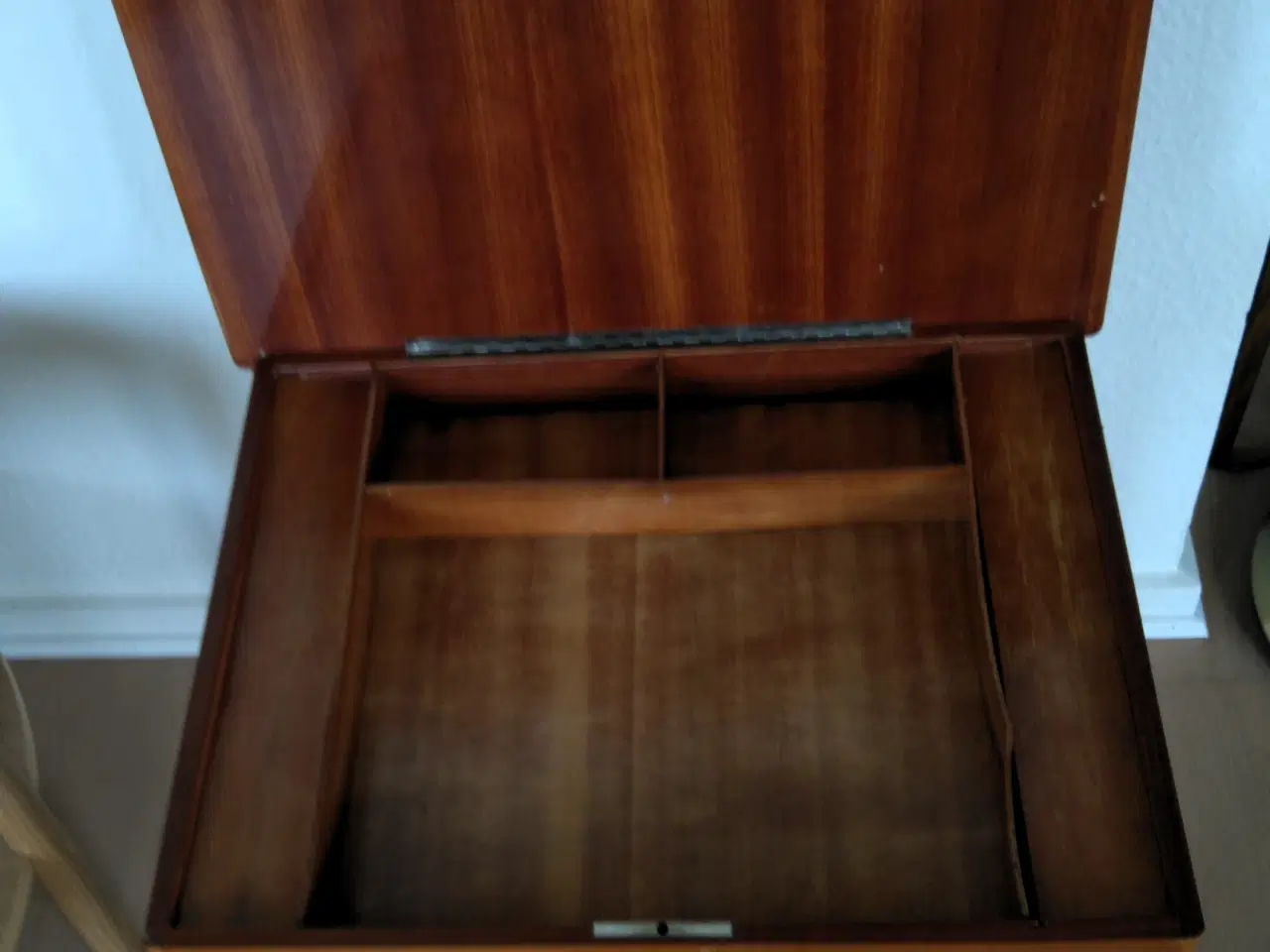 Billede 3 - Bord / spillebord med flot intarsia indlæg.