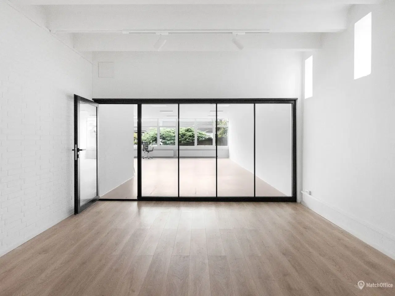 Billede 10 - Flot og indbydende showroom. lager og kontor på 700 m²