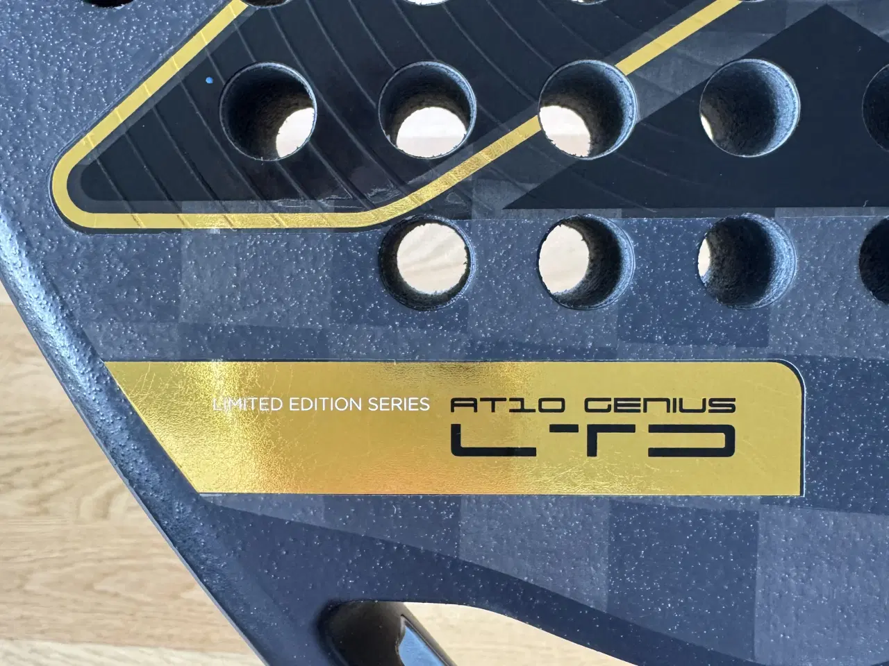 Billede 9 - NOX AT10 Genius LTD 18K – Limited Edition Padelbat
