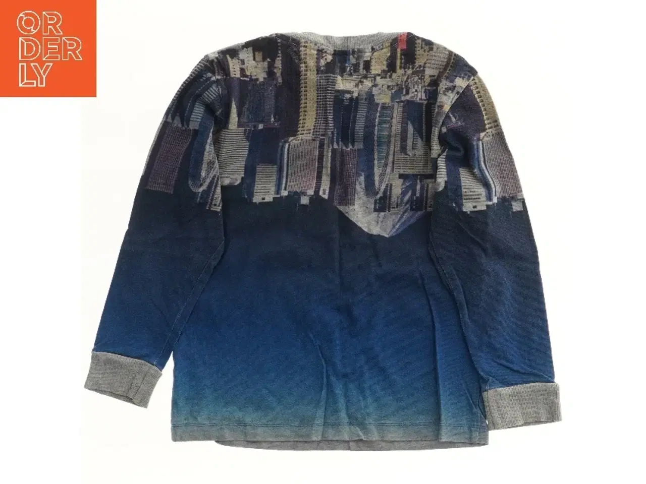 Billede 2 - Langærmet bluse med skyskraber print fra Molo (str. 116)
