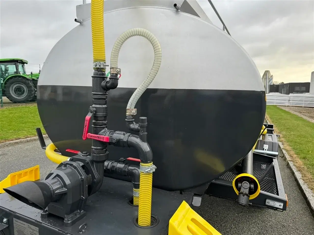 Billede 16 - Agrofyn Trailers 5000 liter vandvogn Til omgående levering