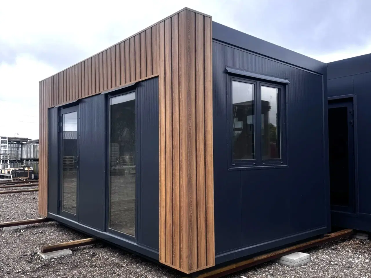 Billede 2 - Opgrader pladsen i dag! - 5x3 m pavillon sælges!