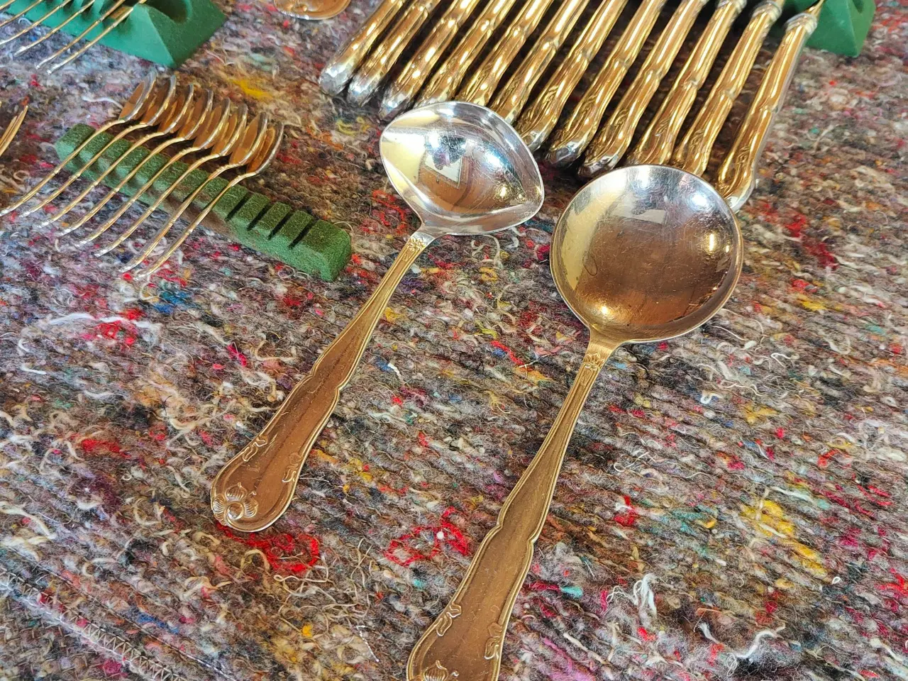 Billede 2 - 89 dele Liselund sølvplet bestik