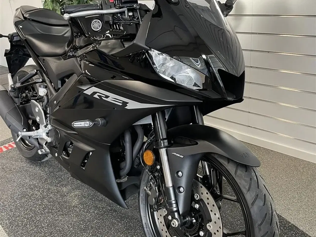 Billede 2 - Yamaha R3 Yamaha Black