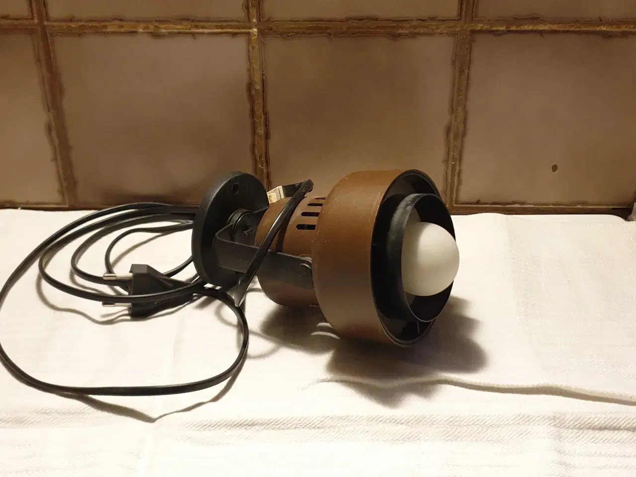 Billede 1 - Væglampe m vippe funktion