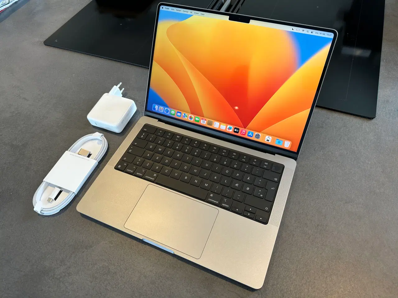 Billede 2 - MacBook Pro 14” M2 Pro 16GB Ram 500GB SSD Harddisk