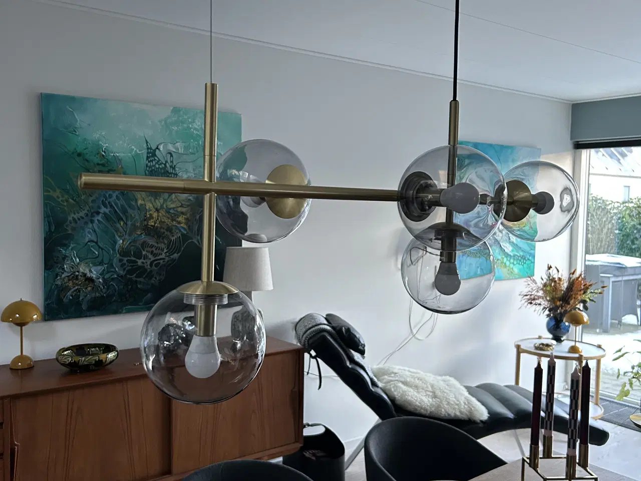 Billede 2 - Flot lampe over et bord