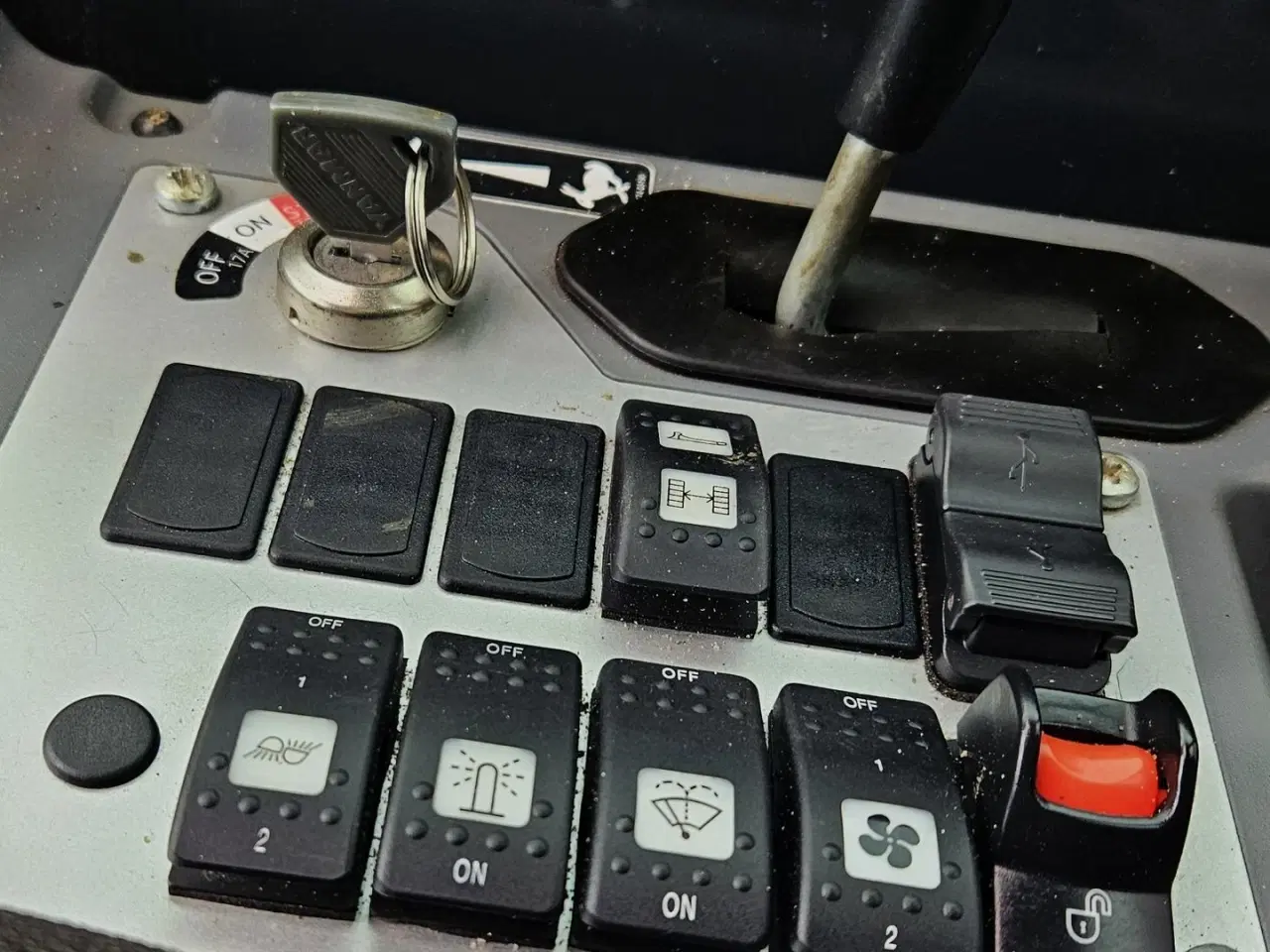 Billede 16 - Yanmar SV17 / 2022 / 800 timer / tiltman & skovlsæt