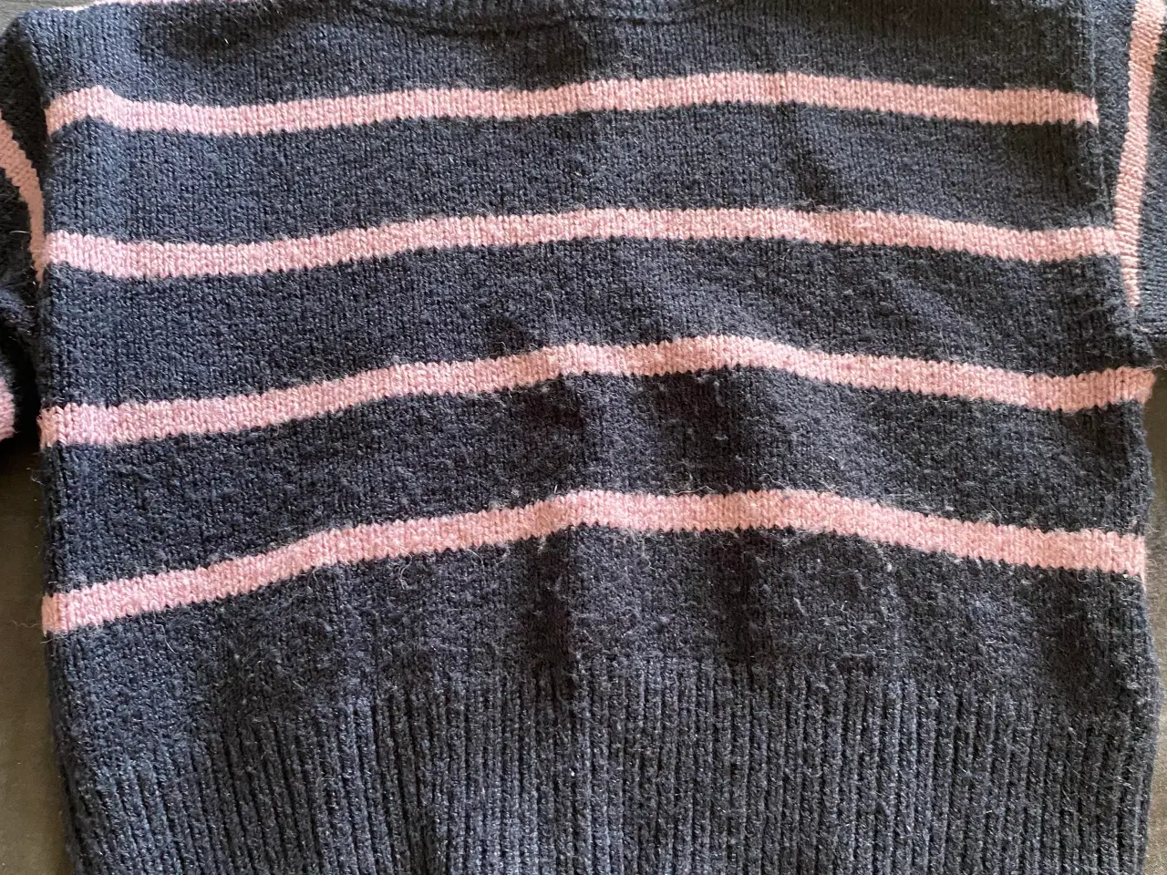 Billede 2 - Strik bluse (kort model) 