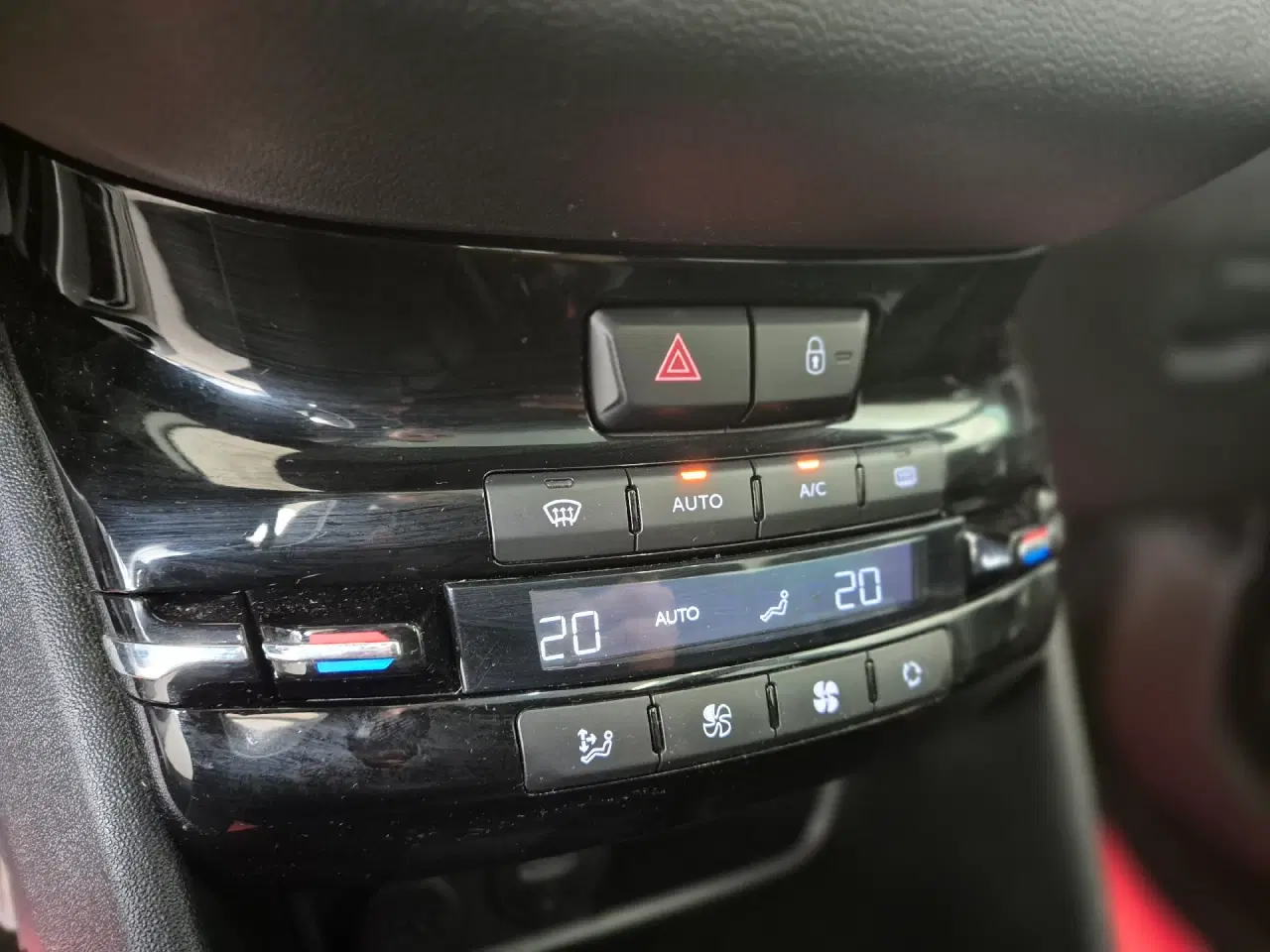 Billede 9 - Peugeot 208 1,2 VTi Allure 82HK 5d