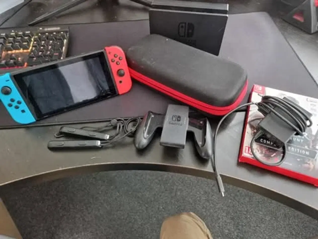 Billede 1 - Nintendo switch +The Witcher 3, sd kort, bæretaske