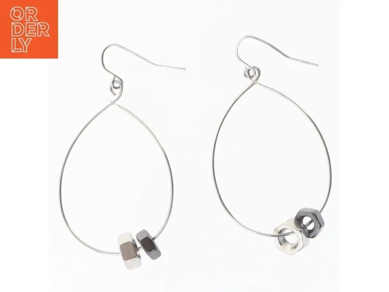 Billede 2 - Øreringe i sølvfarve med møtrikker (str. 4x3 cm)