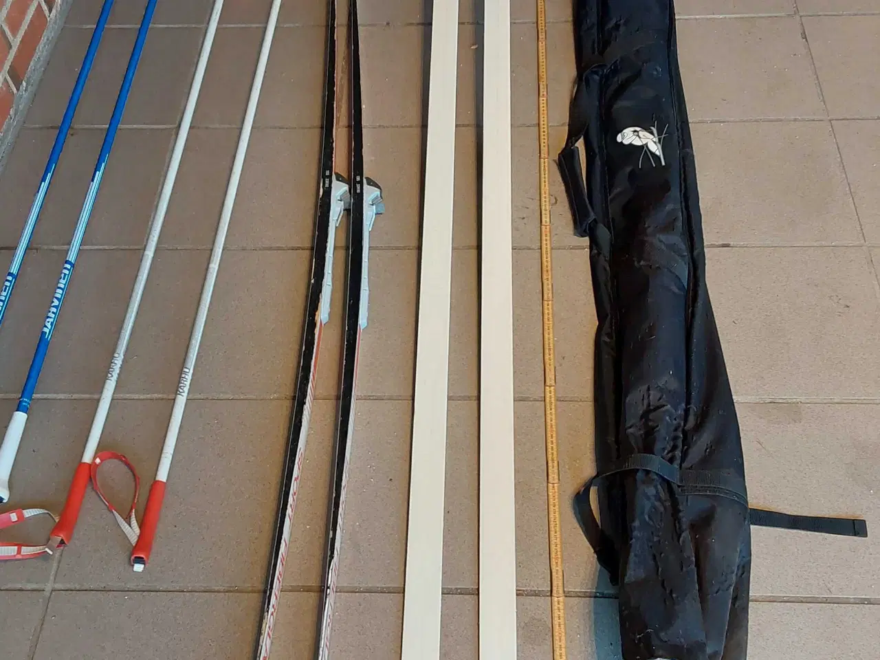 Billede 10 - Langrend ski 2 par med stave og opbevaringspose