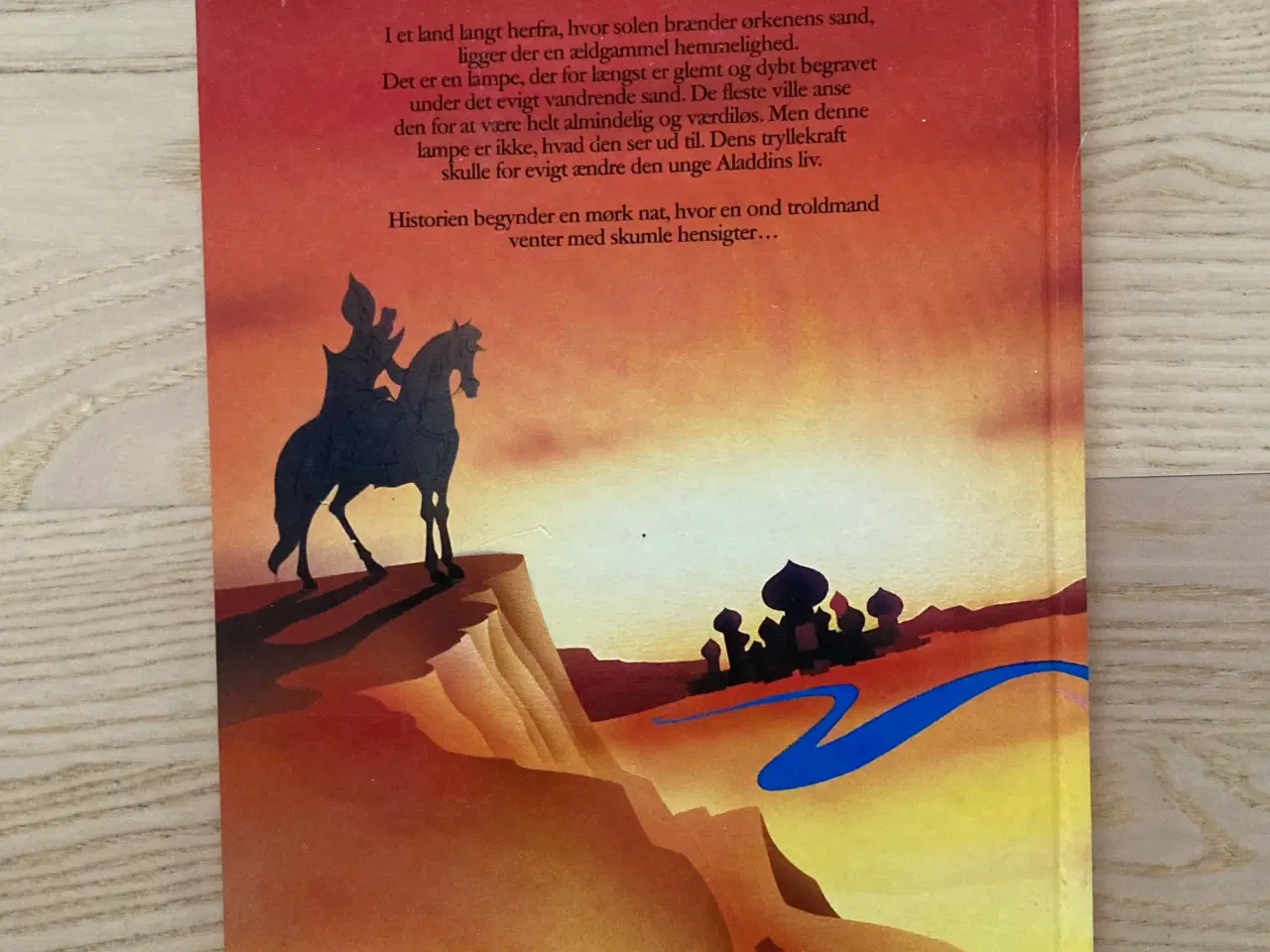 Billede 2 - Bogudgaven af Disney tegnefilm om Aladdin