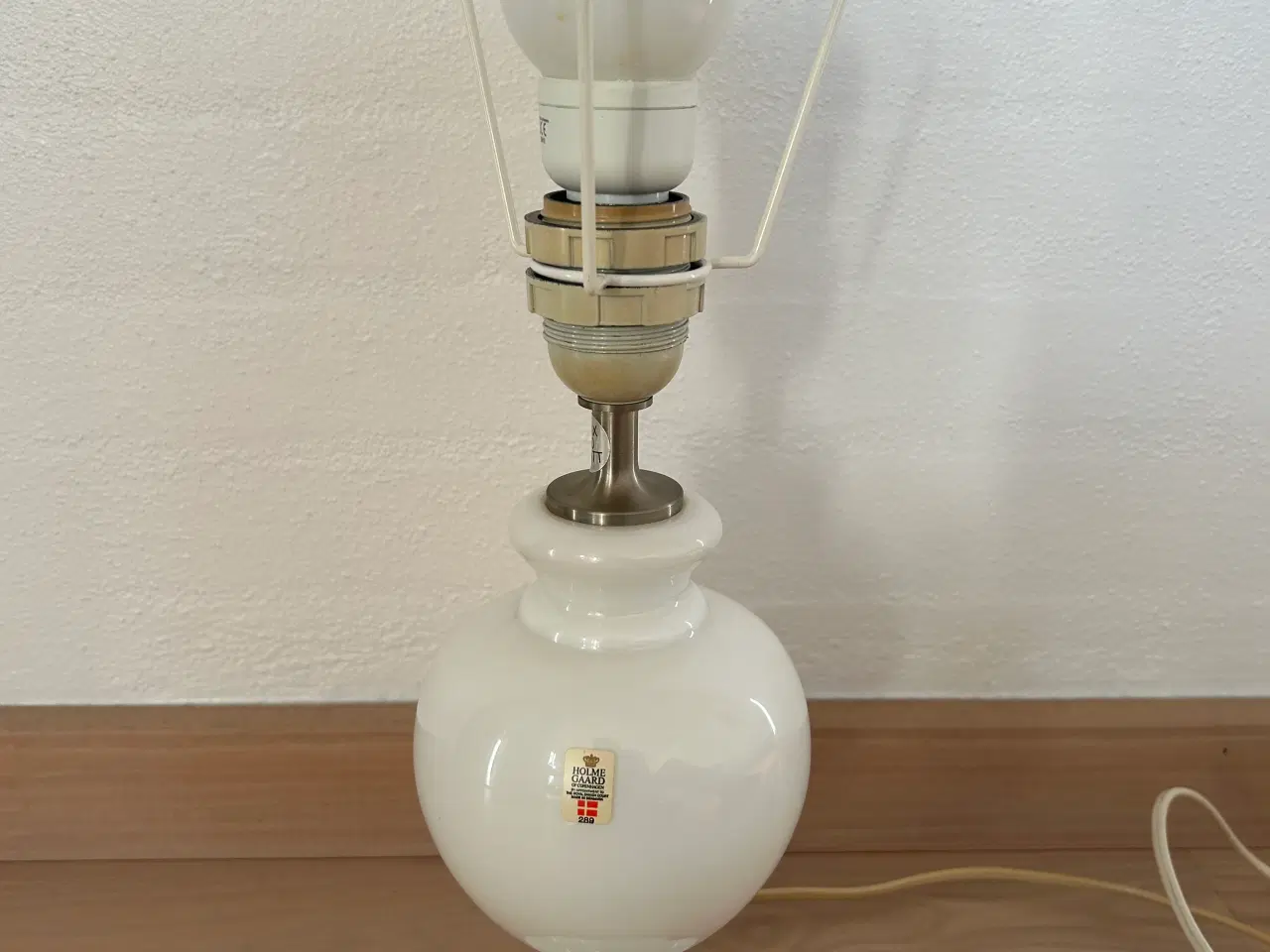 Billede 1 - Bordlampe Holmegaard Opal glas