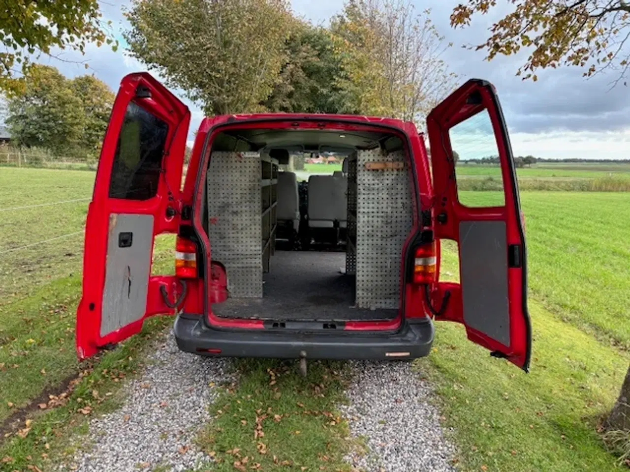Billede 5 - VW Transporter 2,5 TDi 130 Kassevogn lang 4d