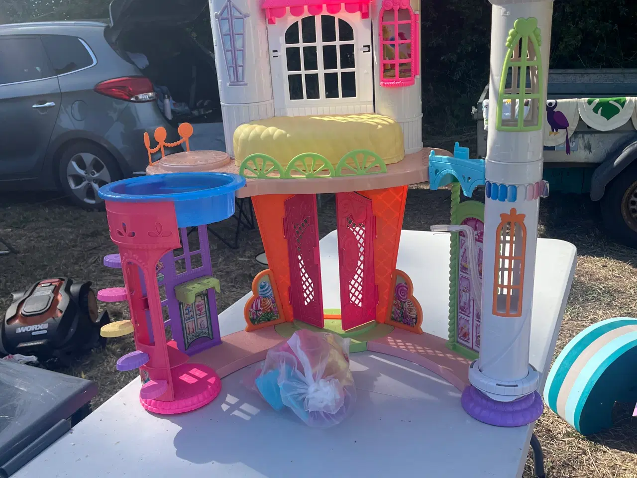 Billede 2 - Barbie prinsesse slot