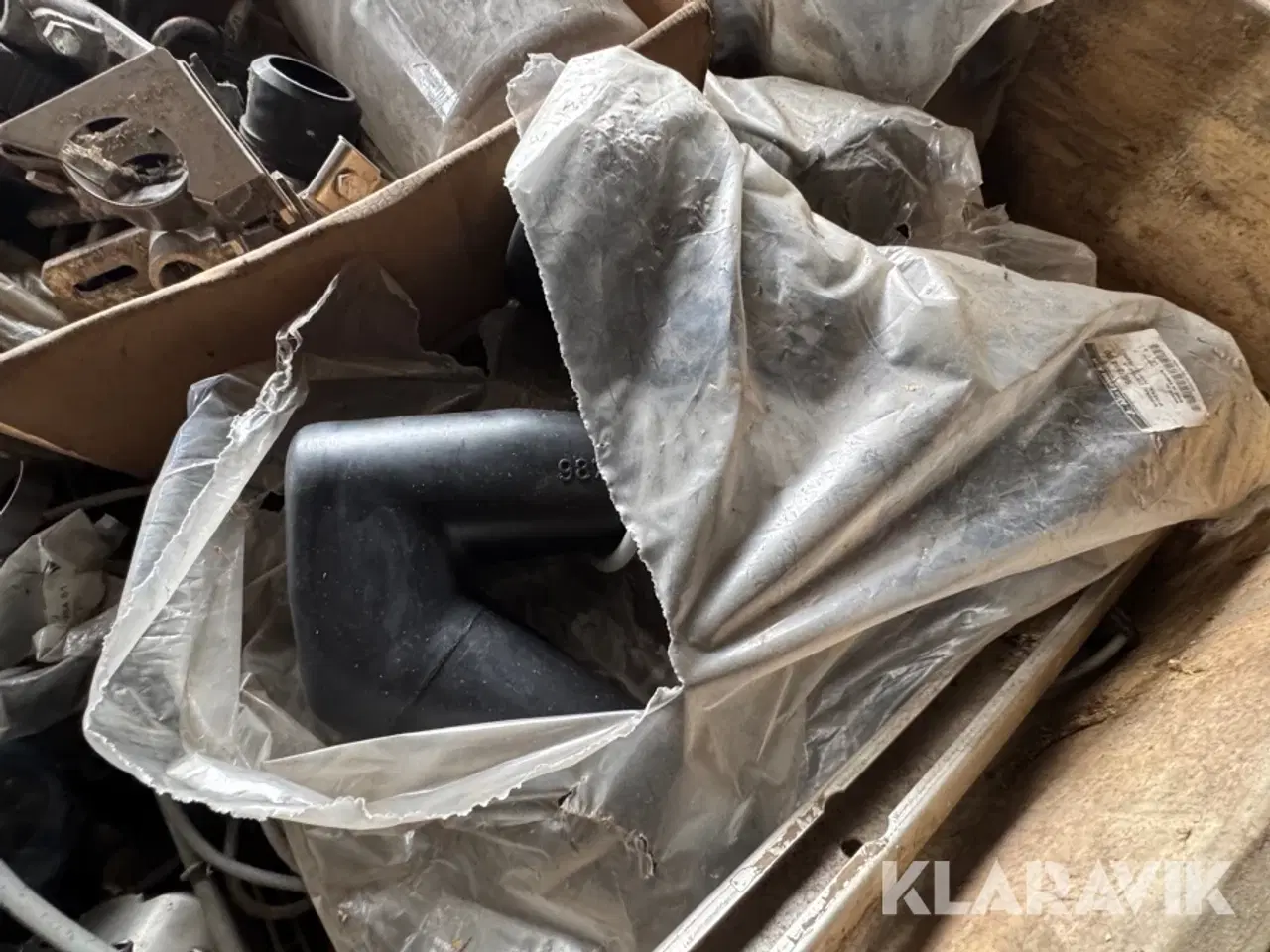 Billede 11 - Staldinventar og reservedele Alfa-Laval