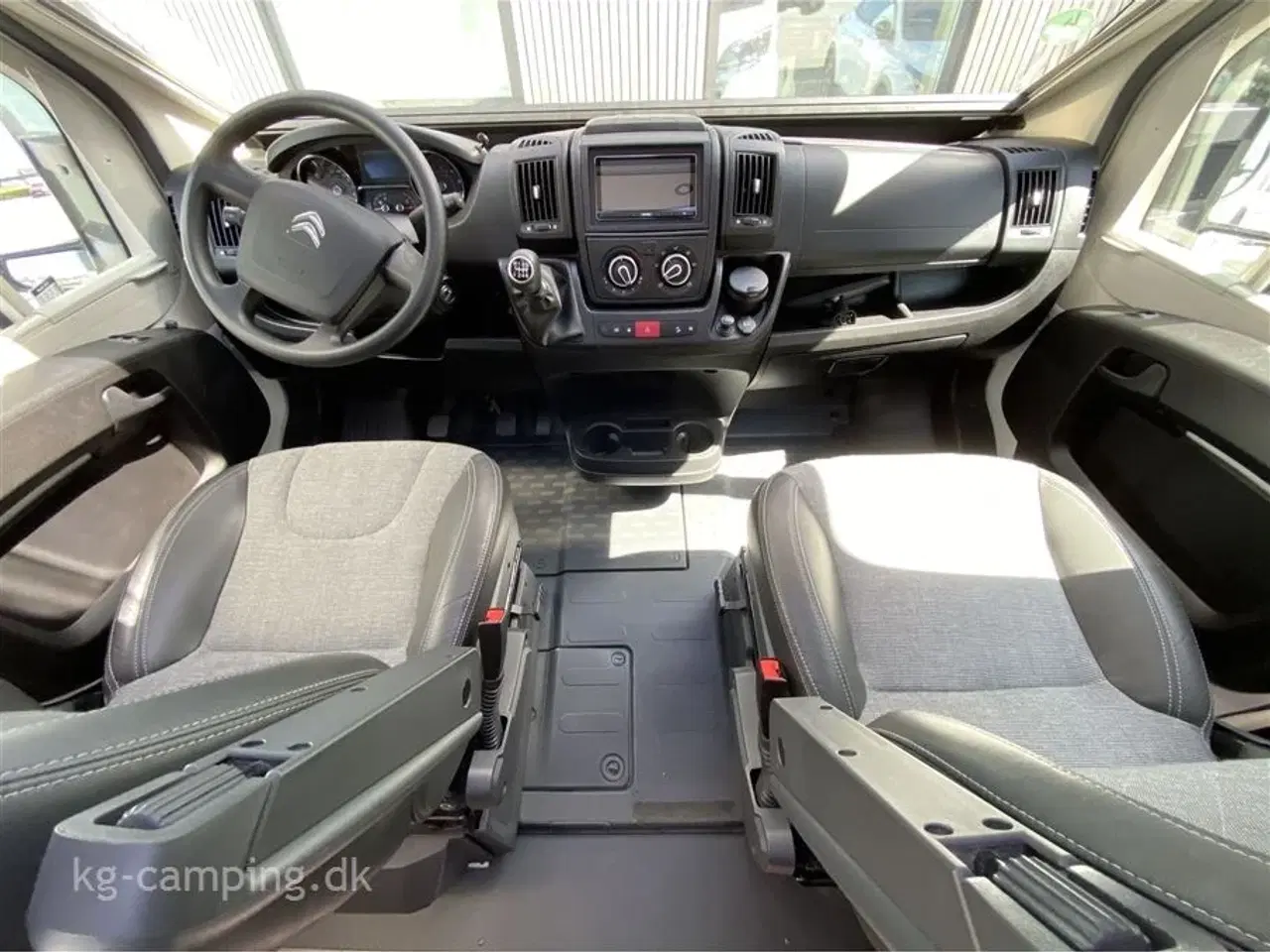Billede 12 - 2021 - Adria Coral AXESS S600 SL   Særdeles velholdt CORAL Axcess autocamper