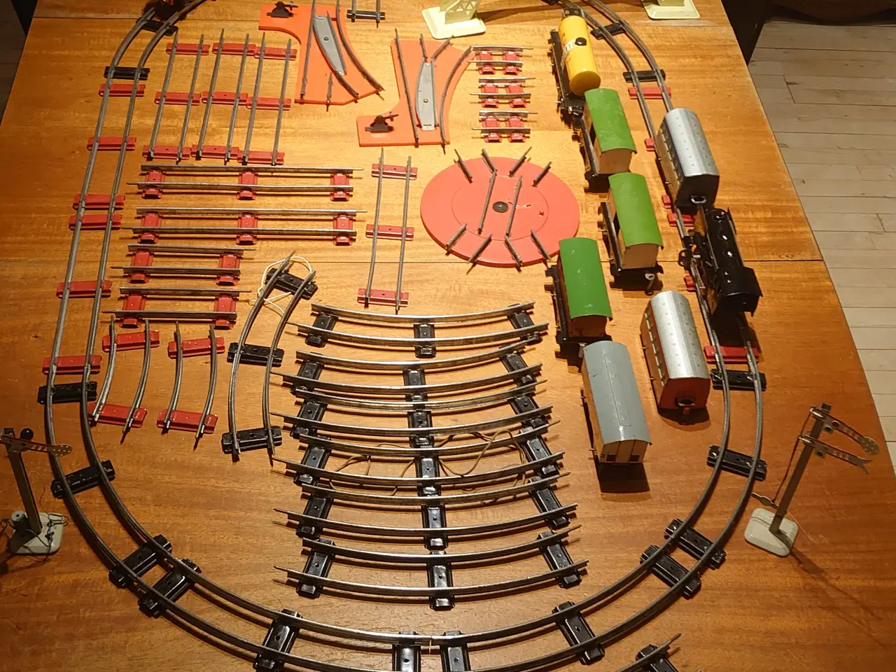 Billede 1 - Pionerekspressen/Wittrock: 54 dele inkl. station, 