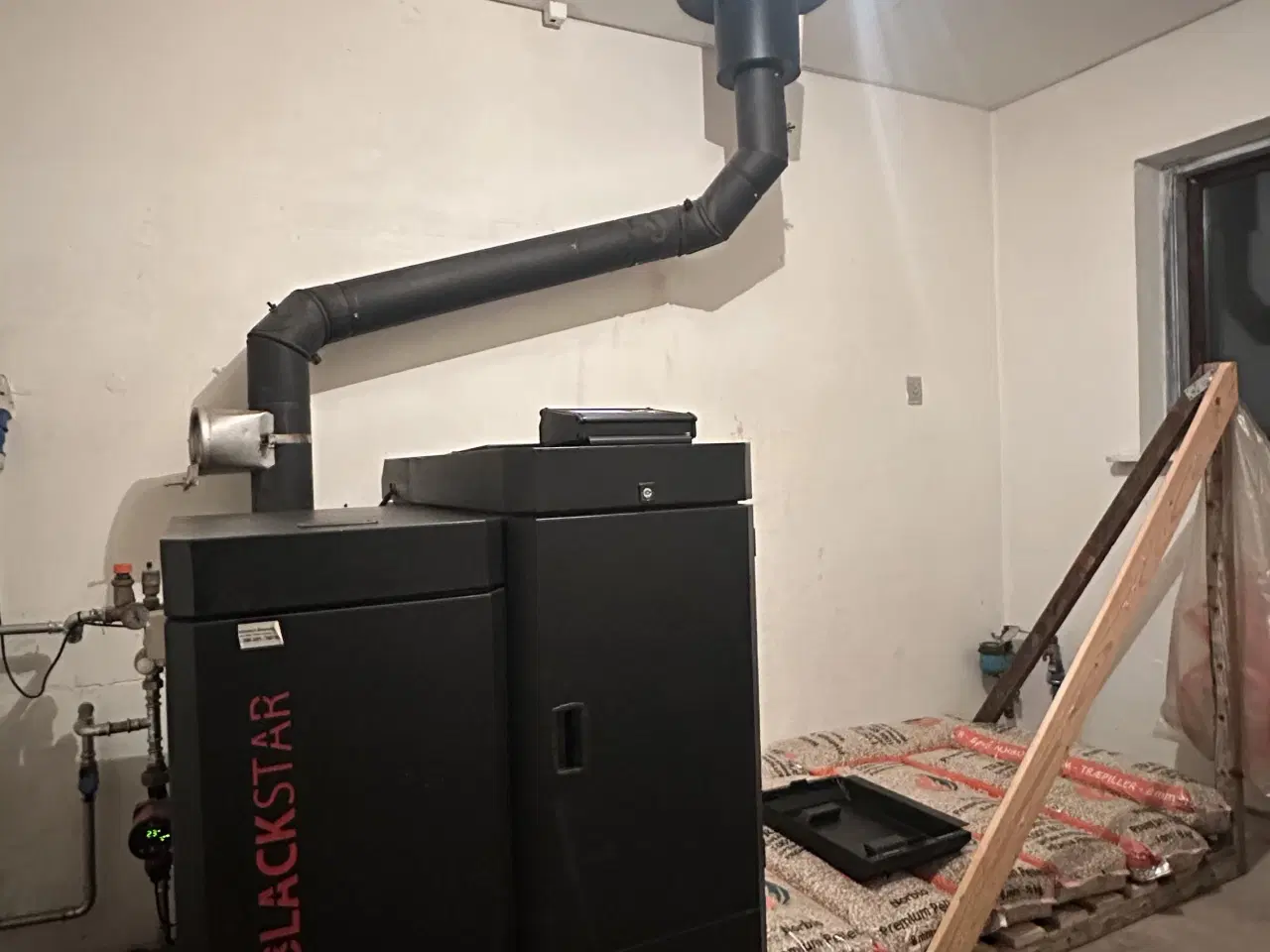 Billede 2 - Blackstar Pillefyr super stand