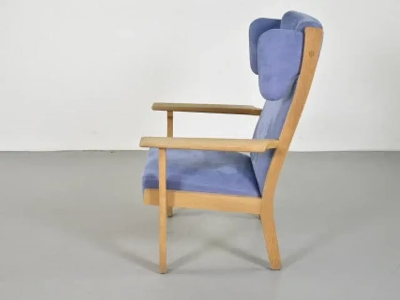Billede 2 - Wegner lænestol med blåt polster og stel i eg