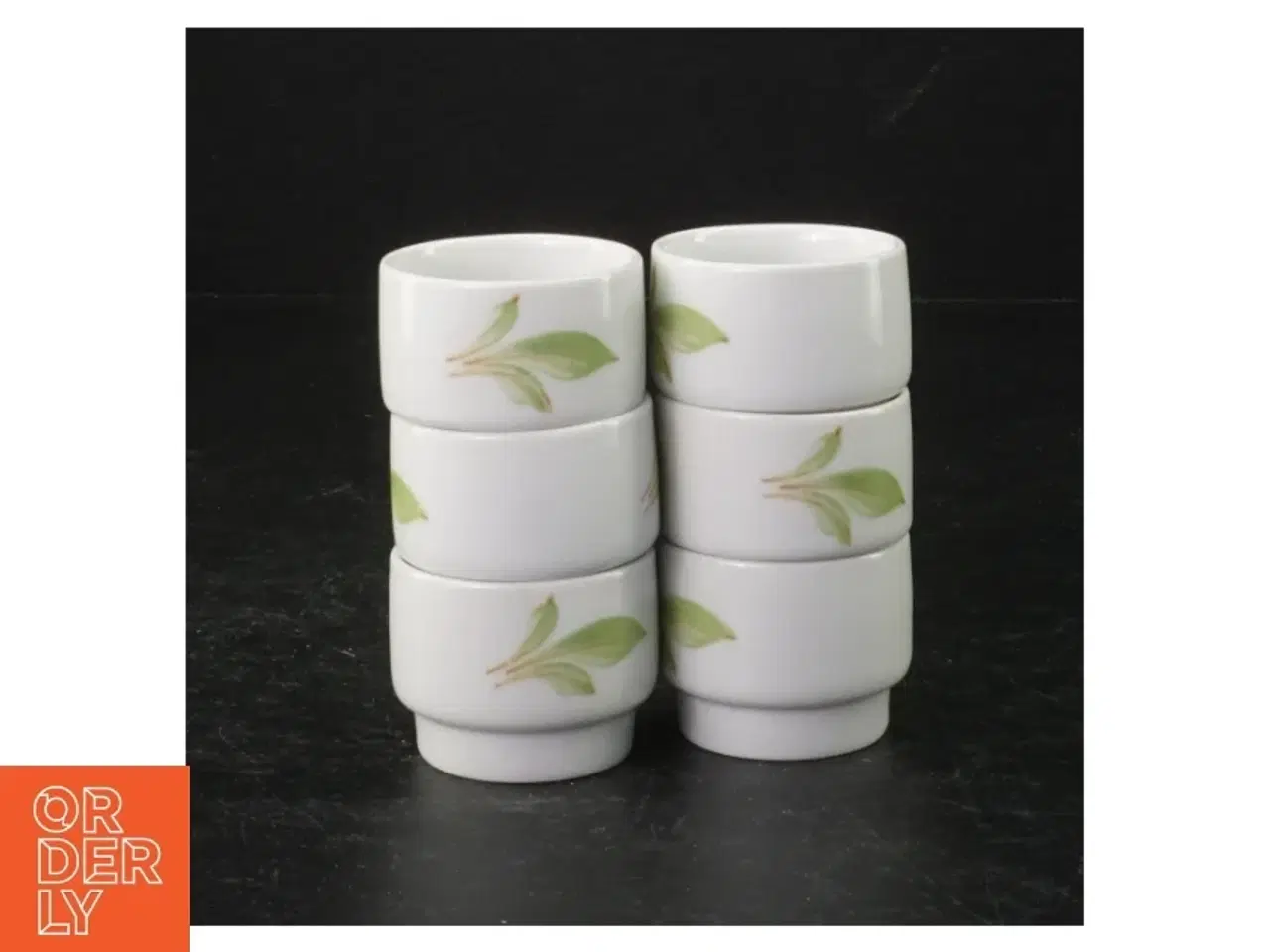 Billede 2 - 6 stk. Porcelænsæggebægre fra Lyngby (str. 4 cm)
